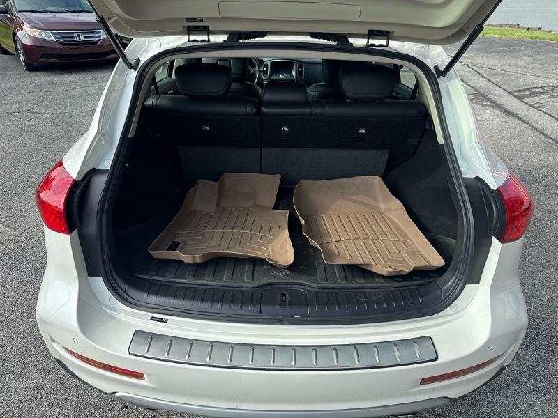 Infiniti QX50 Base AWD 2016