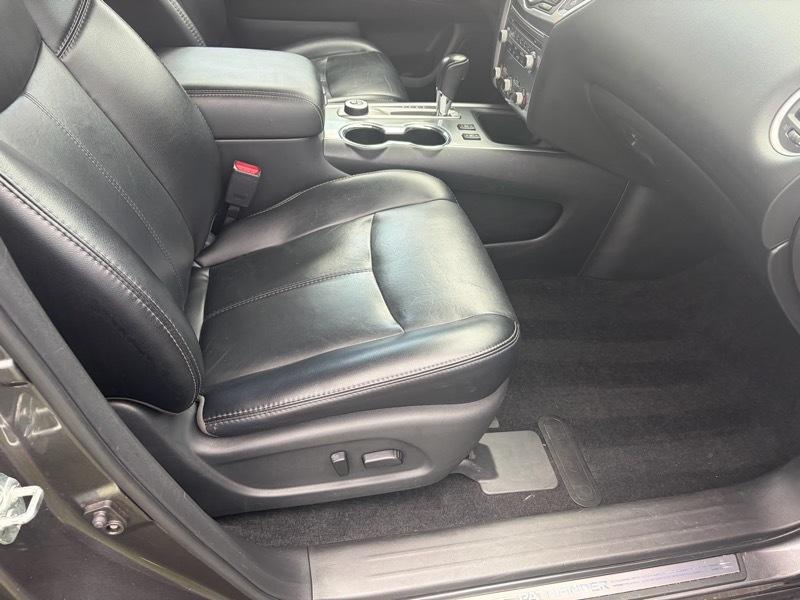 Nissan Pathfinder Platinum 4WD 2017