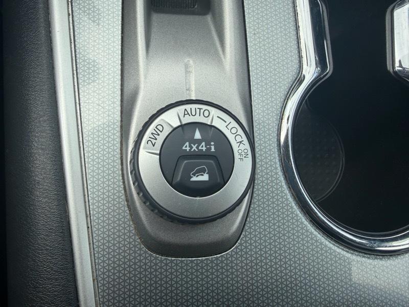 Nissan Pathfinder Platinum 4WD 2017
