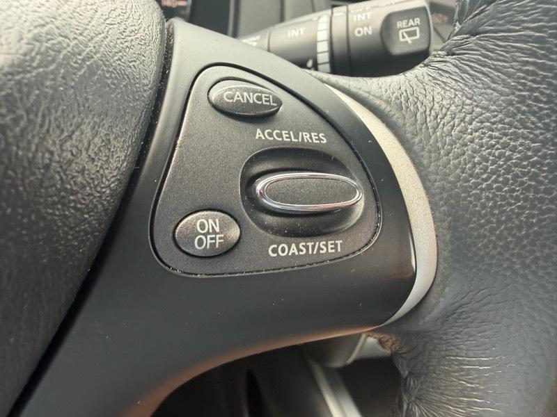 Nissan Pathfinder Platinum 4WD 2017