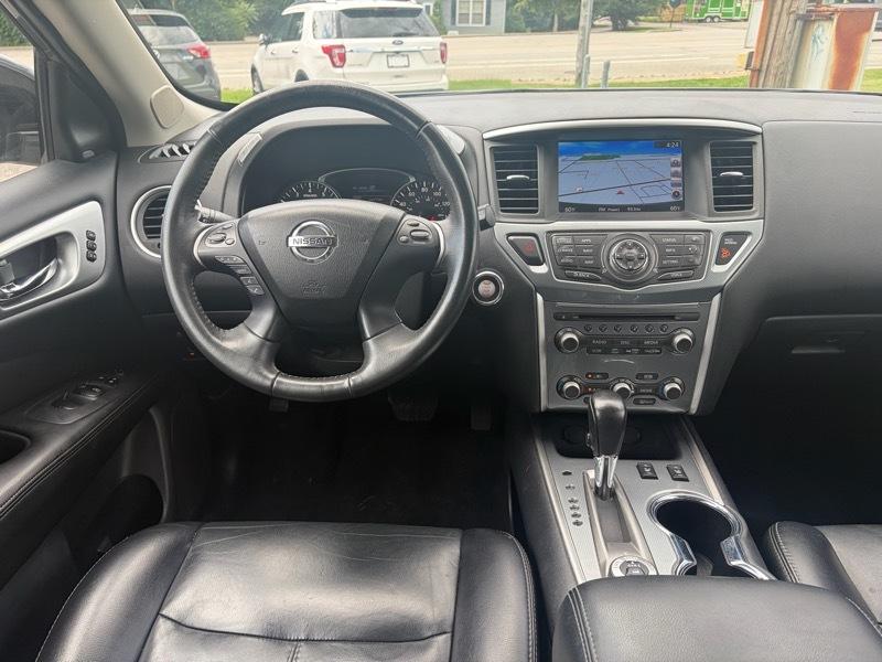 Nissan Pathfinder Platinum 4WD 2017