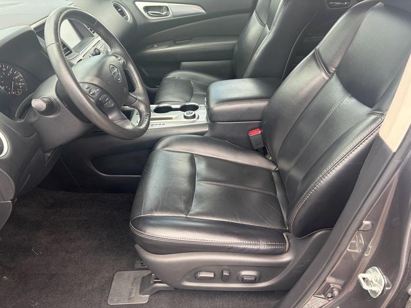 Nissan Pathfinder Platinum 4WD 2017
