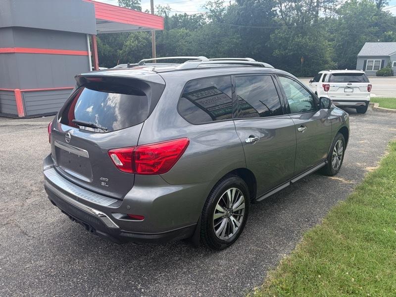 Nissan Pathfinder Platinum 4WD 2017