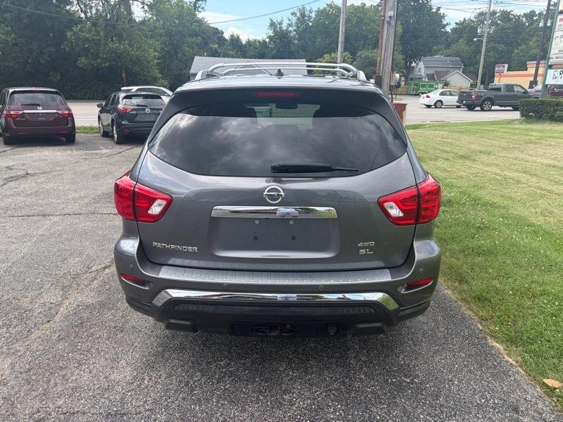 Nissan Pathfinder Platinum 4WD 2017