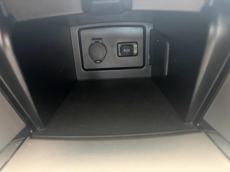 Toyota Camry 4dr Sedan LE 2011