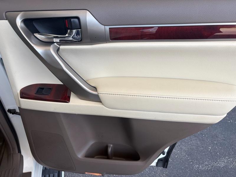 Lexus GX 460 Sport Utility 2013