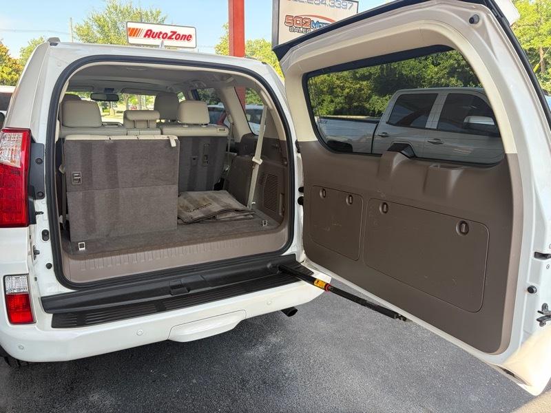 Lexus GX 460 Sport Utility 2013