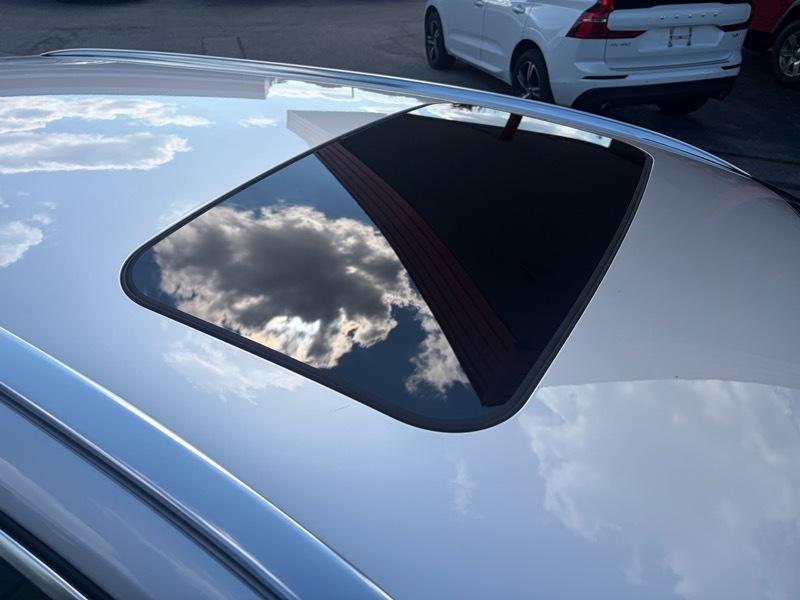 2015 Volvo V60 Premier - Photo 9