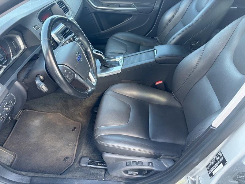 2015 Volvo V60 Premier - Photo 14