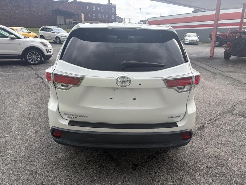 Toyota Highlander Limited FWD V6 2015