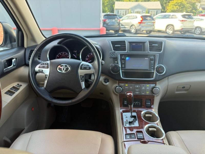 Toyota Highlander Limited 4WD 2013