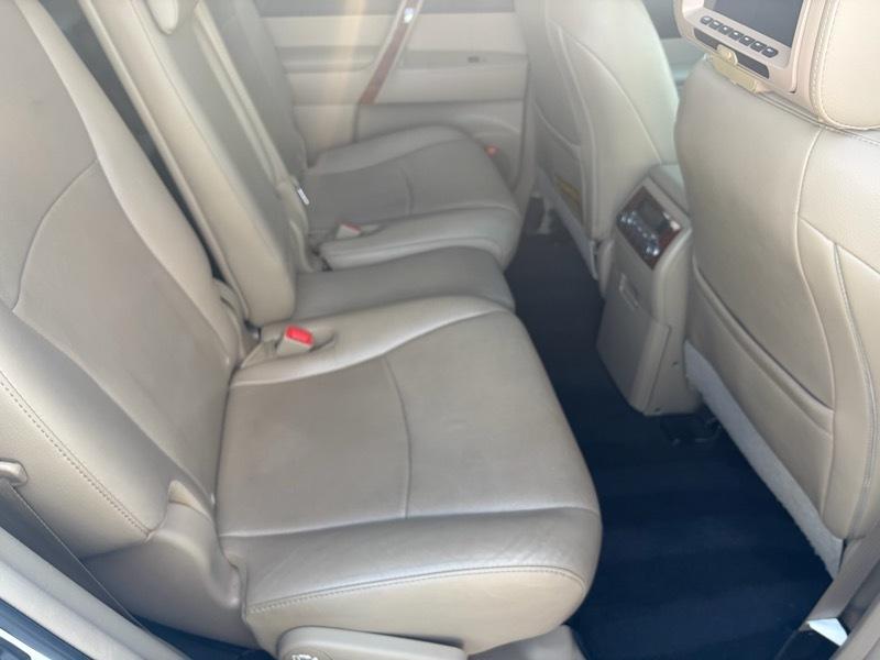 Toyota Highlander Limited 4WD 2013