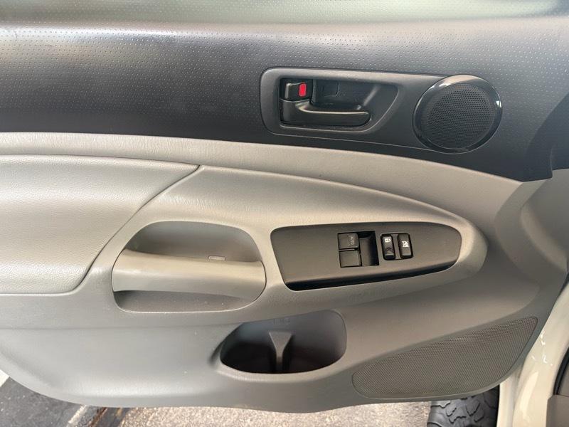 Toyota Tacoma PreRunner Access Cab I4 4AT 2WD 2014