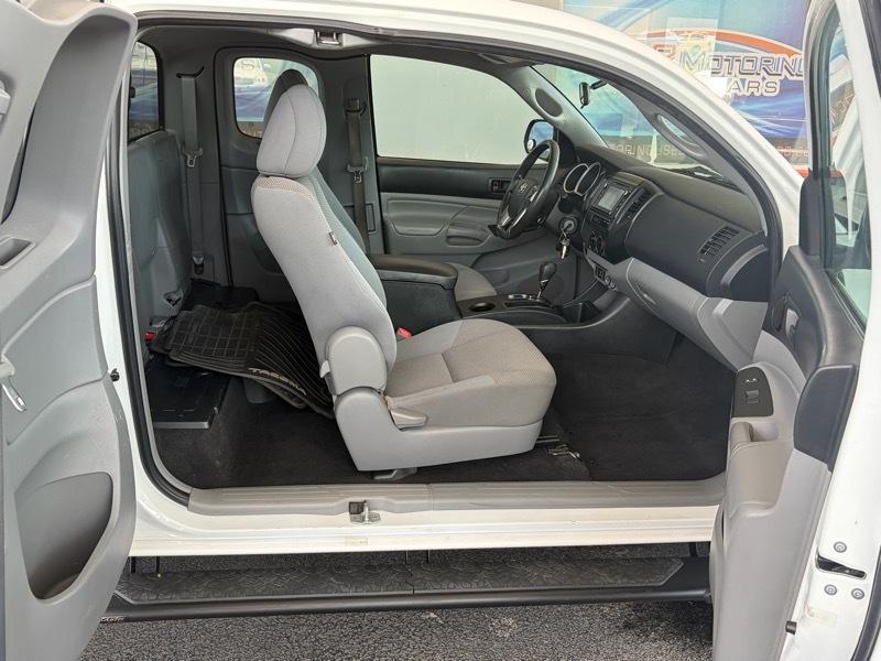 Toyota Tacoma PreRunner Access Cab I4 4AT 2WD 2014