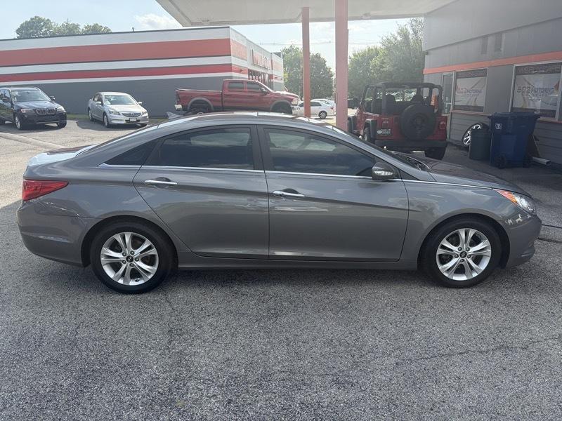 Hyundai Sonata Limited Auto 2011