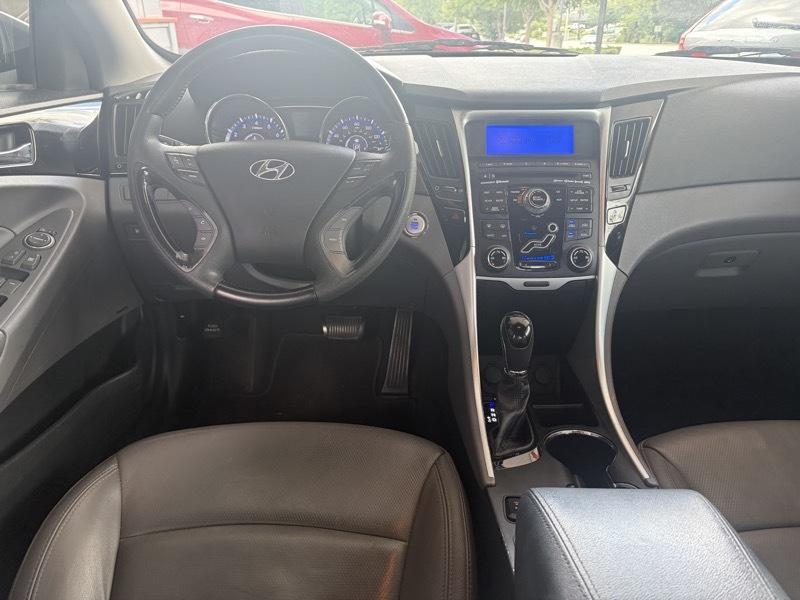 Hyundai Sonata Limited Auto 2011