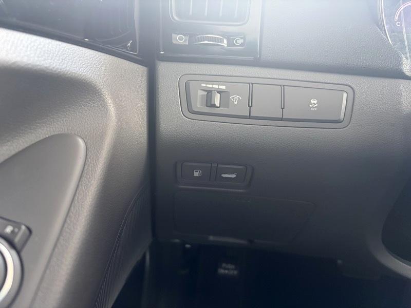 Hyundai Sonata Limited Auto 2011