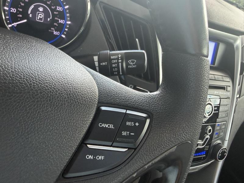 Hyundai Sonata Limited Auto 2011