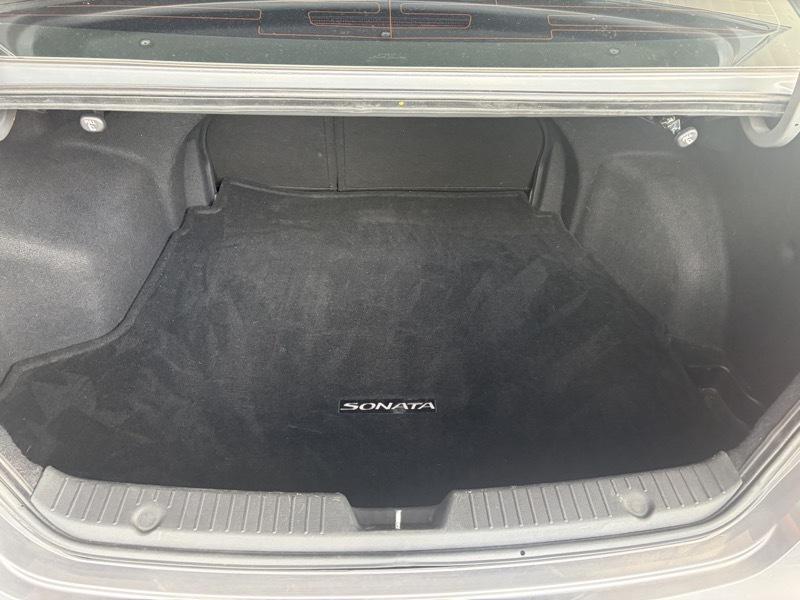 Hyundai Sonata Limited Auto 2011