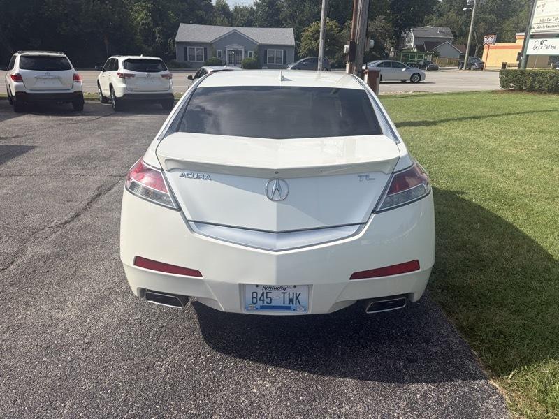 Acura TL 5-Speed AT with Tech Package 2010