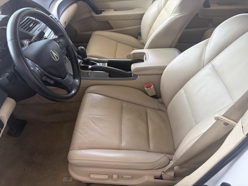 Acura TL 5-Speed AT with Tech Package 2010