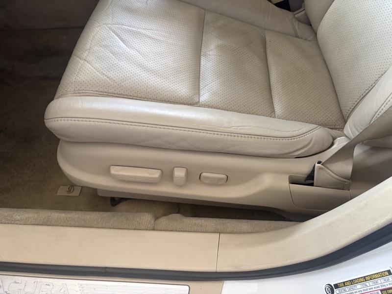 Acura TL 5-Speed AT with Tech Package 2010