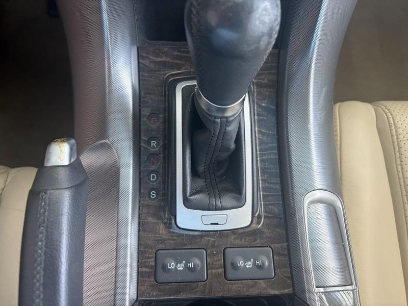 Acura TL 5-Speed AT with Tech Package 2010