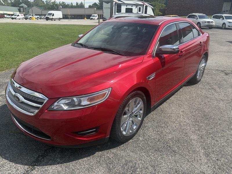 Ford Taurus Limited FWD 2012