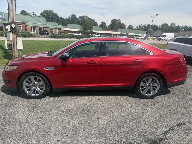 Ford Taurus Limited FWD 2012