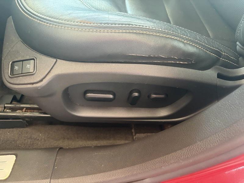 Ford Taurus Limited FWD 2012