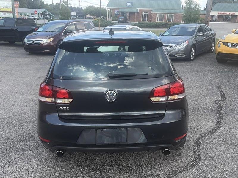 Volkswagen GTI 2-door 2013