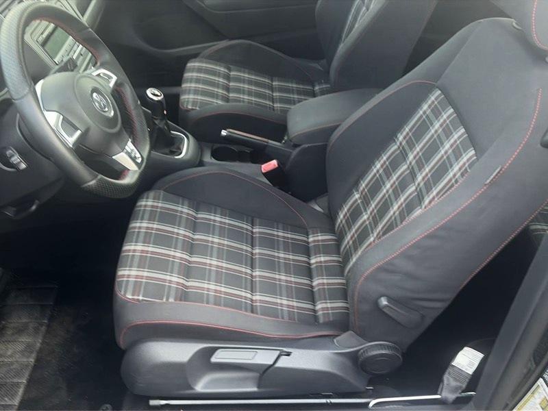 Volkswagen GTI 2-door 2013