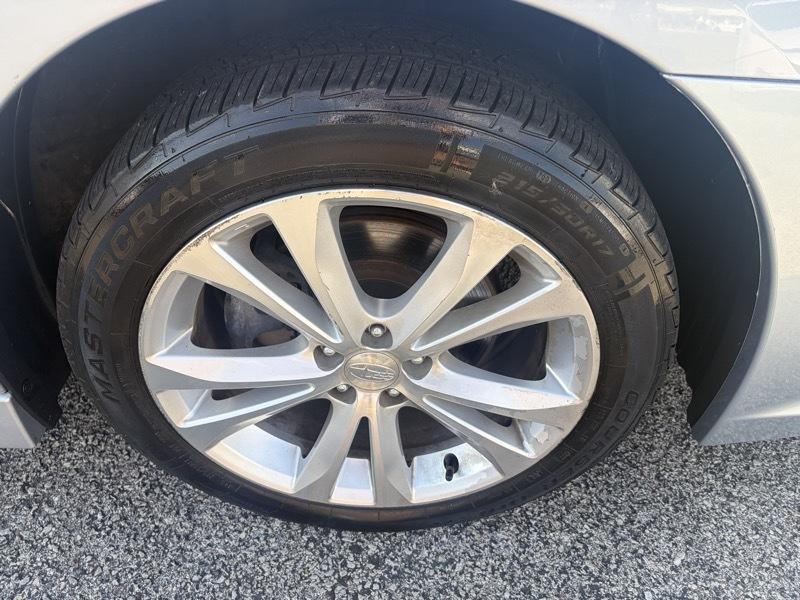 Subaru Legacy 2.5i Limited 2014