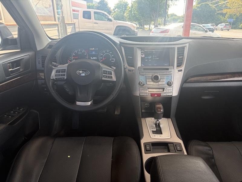 Subaru Legacy 2.5i Limited 2014