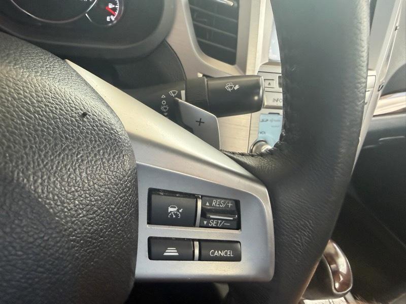 Subaru Legacy 2.5i Limited 2014
