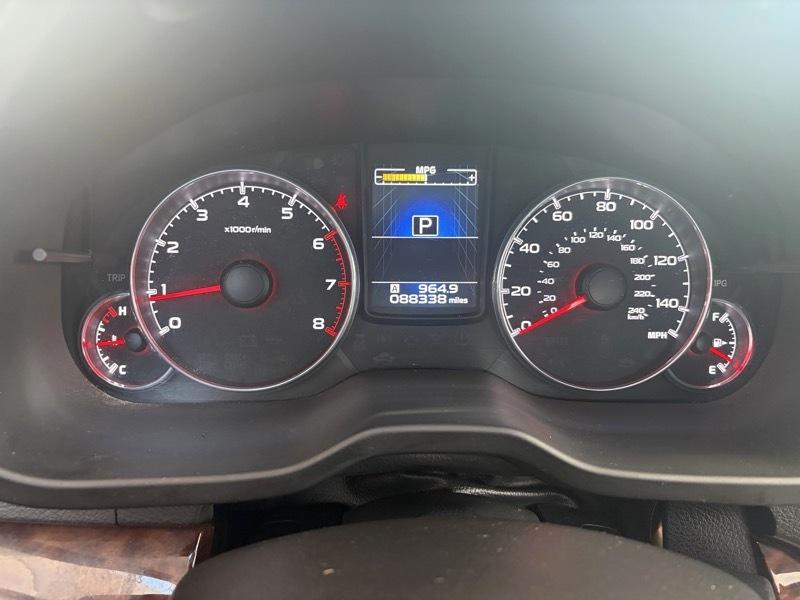 Subaru Legacy 2.5i Limited 2014