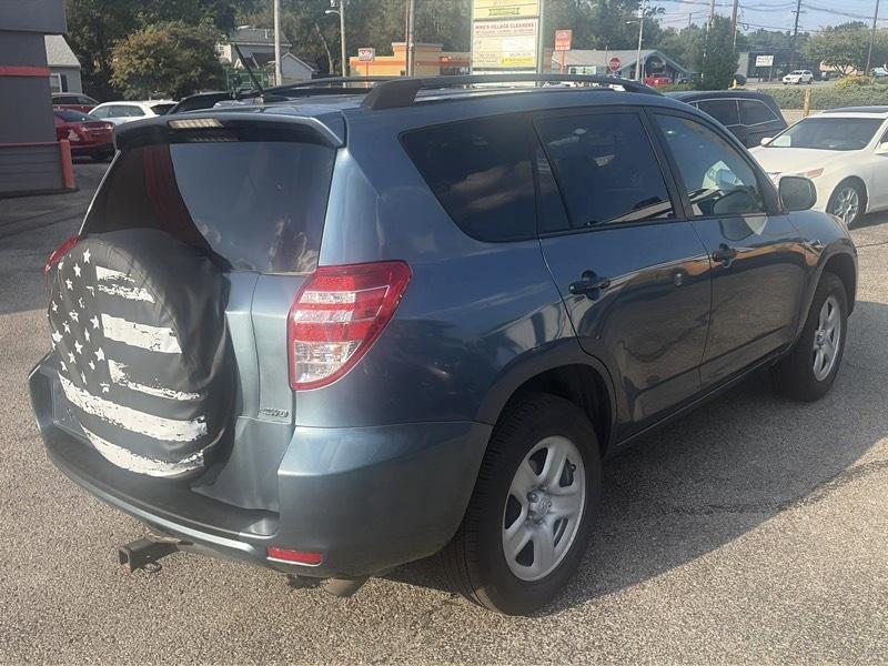 Toyota RAV4 Base I4 4WD 2012