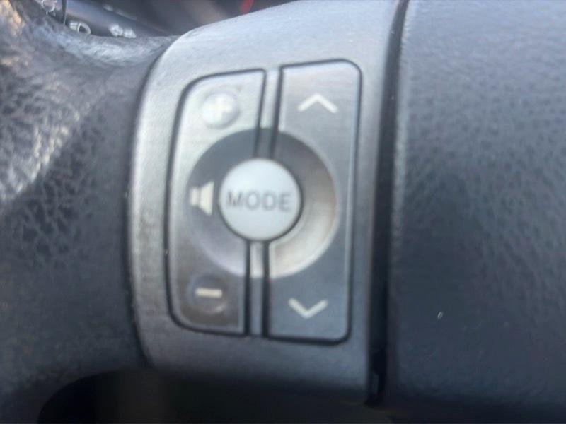 Toyota RAV4 Base I4 4WD 2012