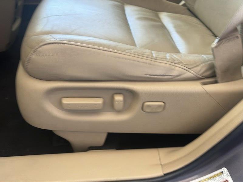 Honda CR-V EX-L 4WD 5-Speed AT 2011