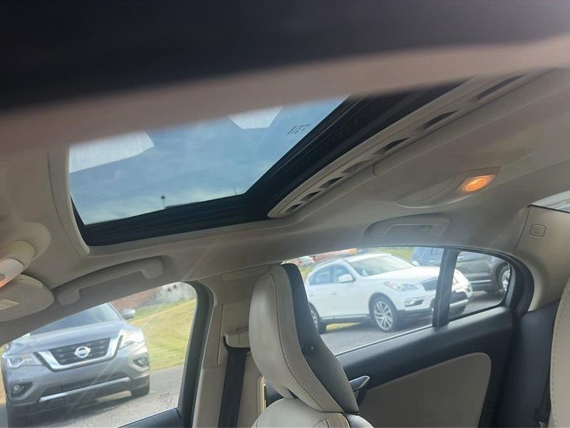 Volvo S40 T5 AWD 2013