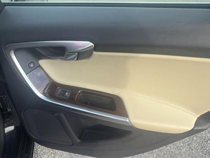 Volvo S40 T5 AWD 2013