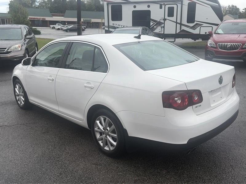Volkswagen Jetta SEL PZEV 2010