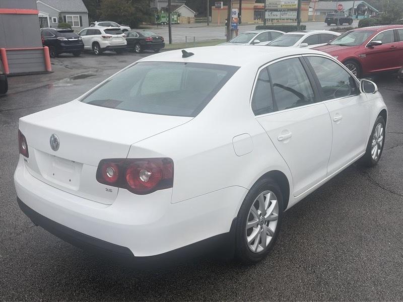 Volkswagen Jetta SEL PZEV 2010