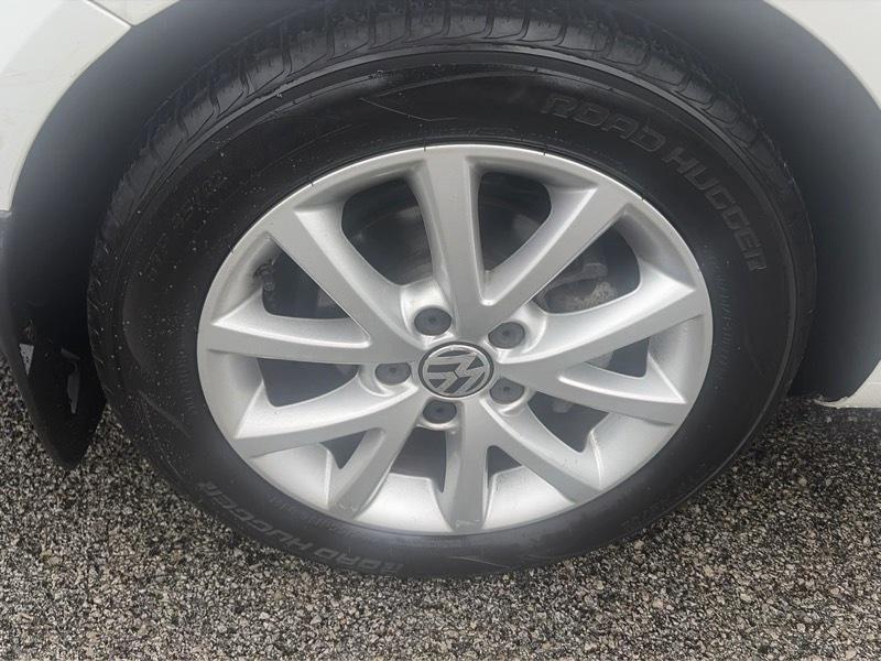 Volkswagen Jetta SEL PZEV 2010