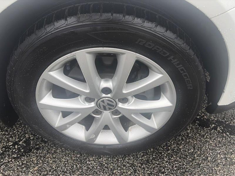 Volkswagen Jetta SEL PZEV 2010