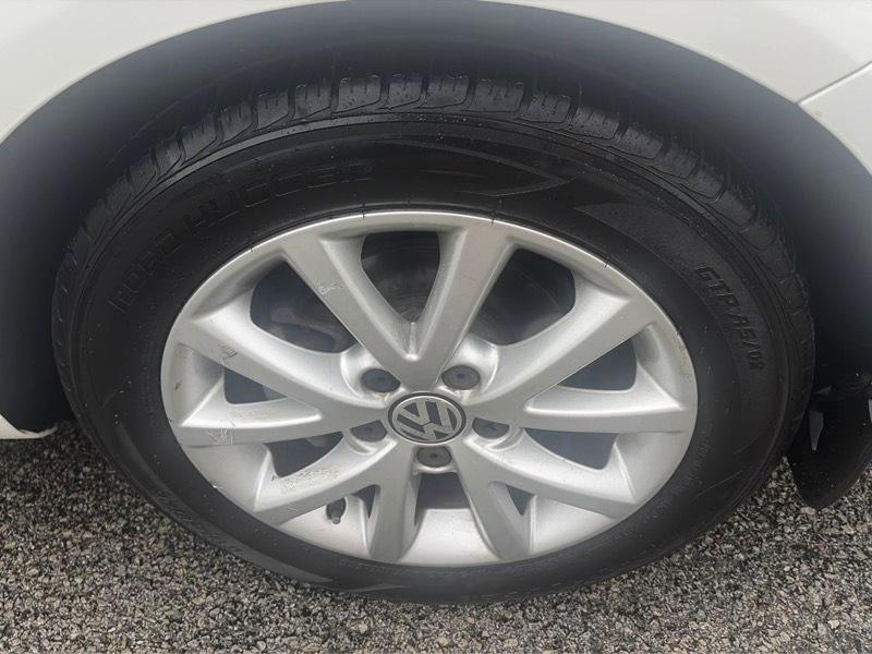 Volkswagen Jetta SEL PZEV 2010
