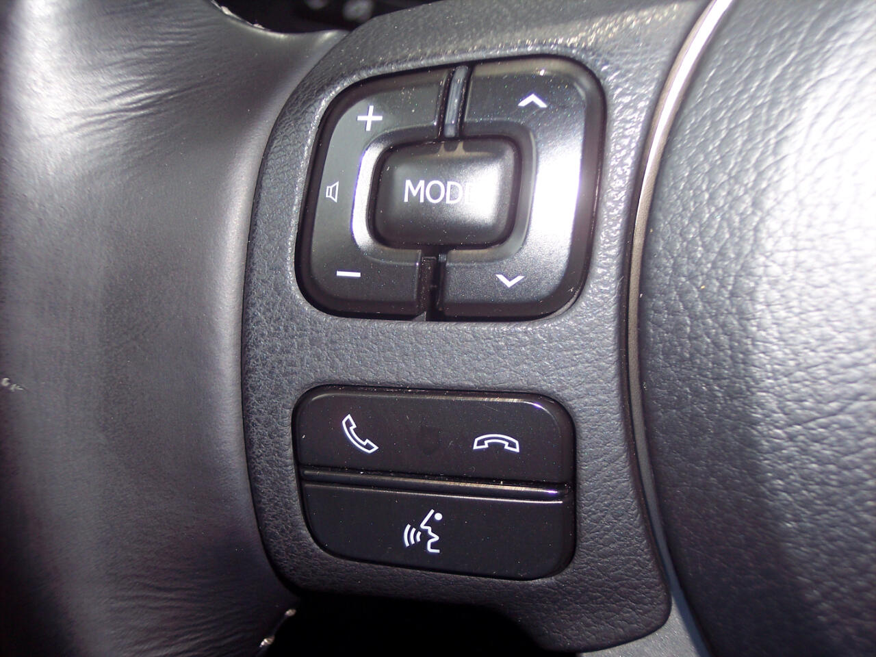 2015 Lexus NX 200t AWD photo 16