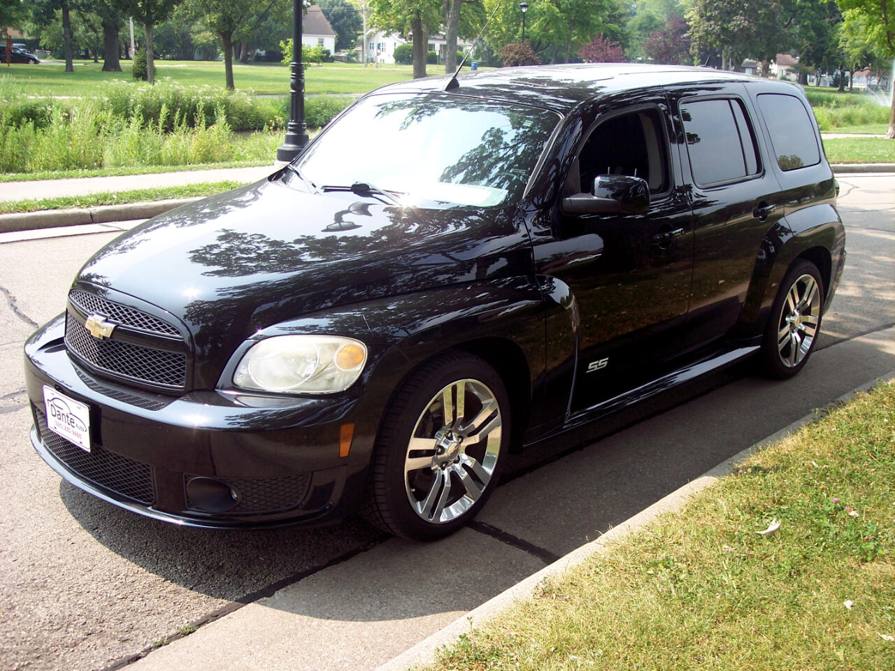 2010 Chevrolet HHR SS photo 2