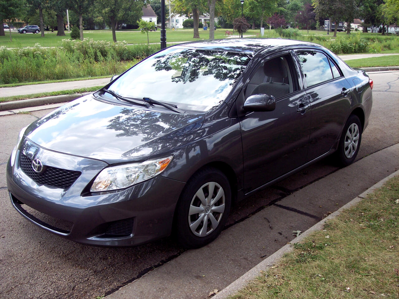 2009 Toyota Corolla photo 2