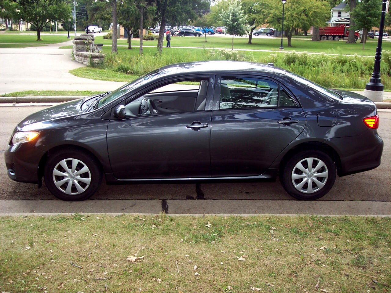 2009 Toyota Corolla photo 3